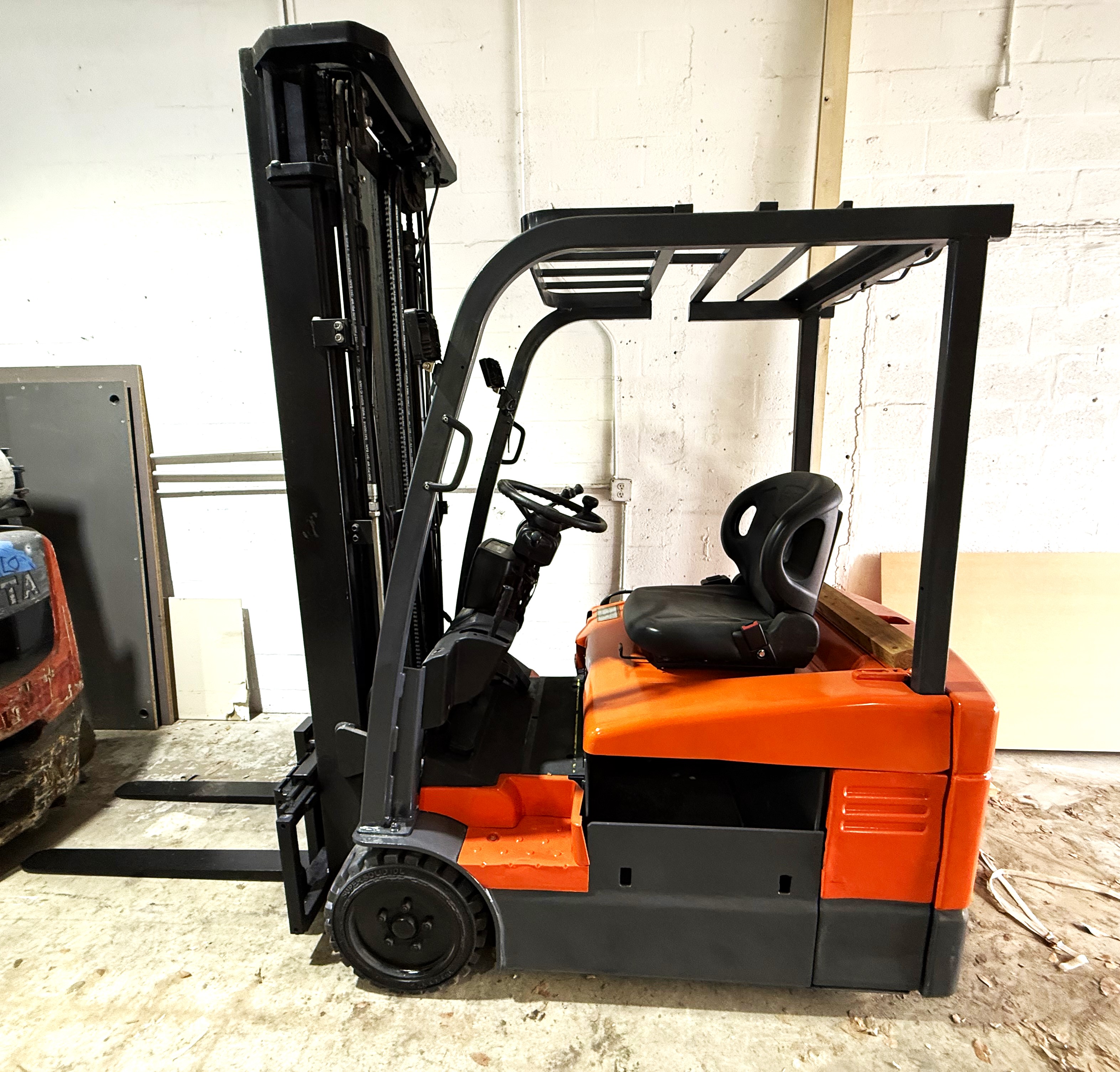 FORKLIFT TOYOTA 7FBEU15 ELECTRIC 3K LBS (CHASSIS ONLY) 50718A1 (image for) FORKLIFT TOYOTA 7FBEU15 ELECTRIC 3K LBS (CHASSIS ONLY) 50718A1